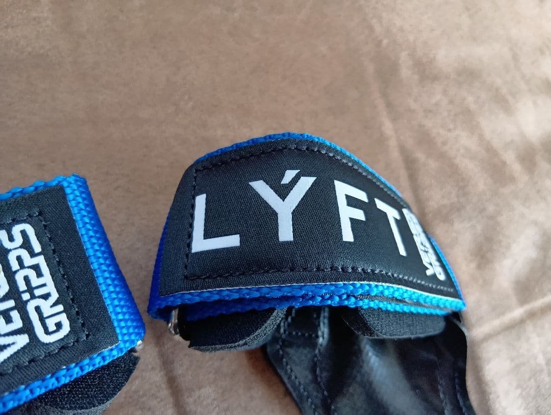 LYFT パワーグリップ 　青 　完全新品未使用品