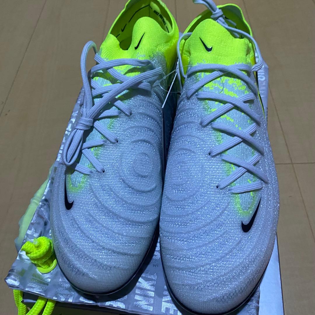 28.0 ナイキ ファントム GX 2 エリート FG FJ2559-003