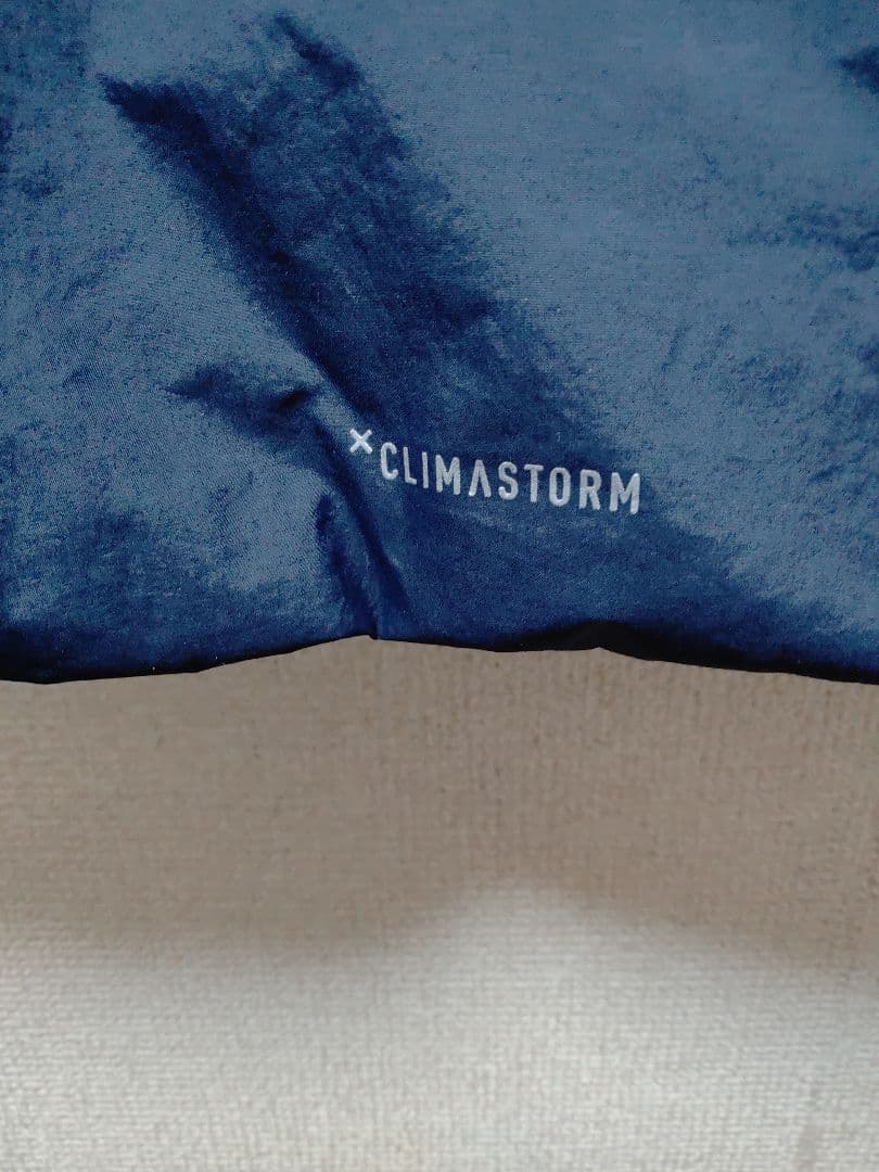 adidas ナイロンセットアップ裏地付き防寒 ネイビー