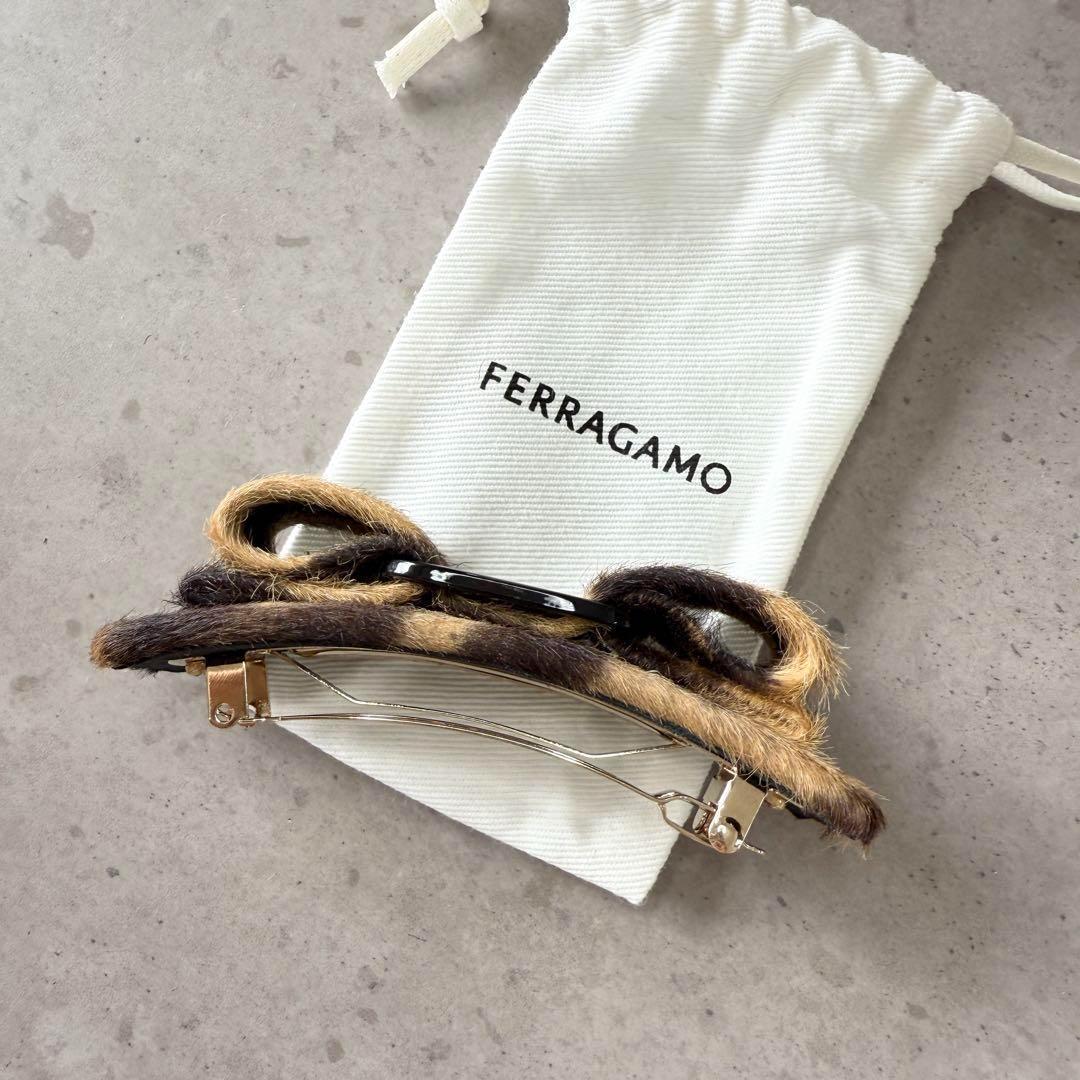【新品未使用】FERRAGAMO フェラガモ バレッタ レオパード ヒョウ柄