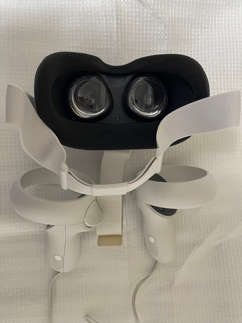  Quest 2 ヘッドセットとアクセサリー