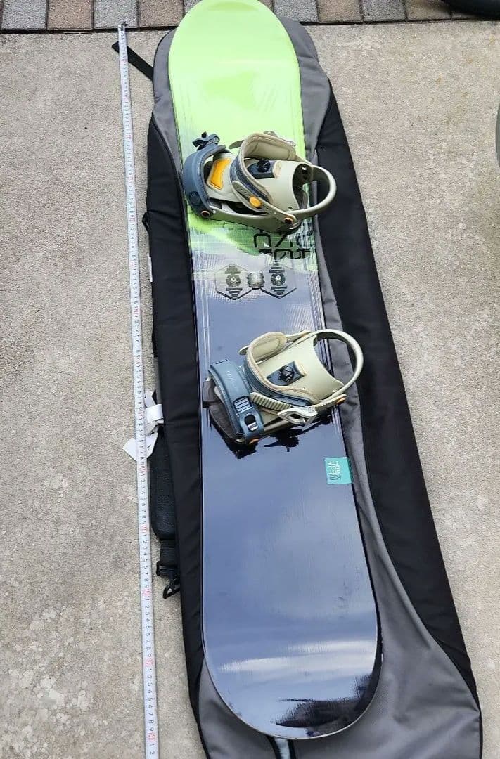 K2⭐スノーボードブラックイエロー グリーン バインディング・ケース付き　145