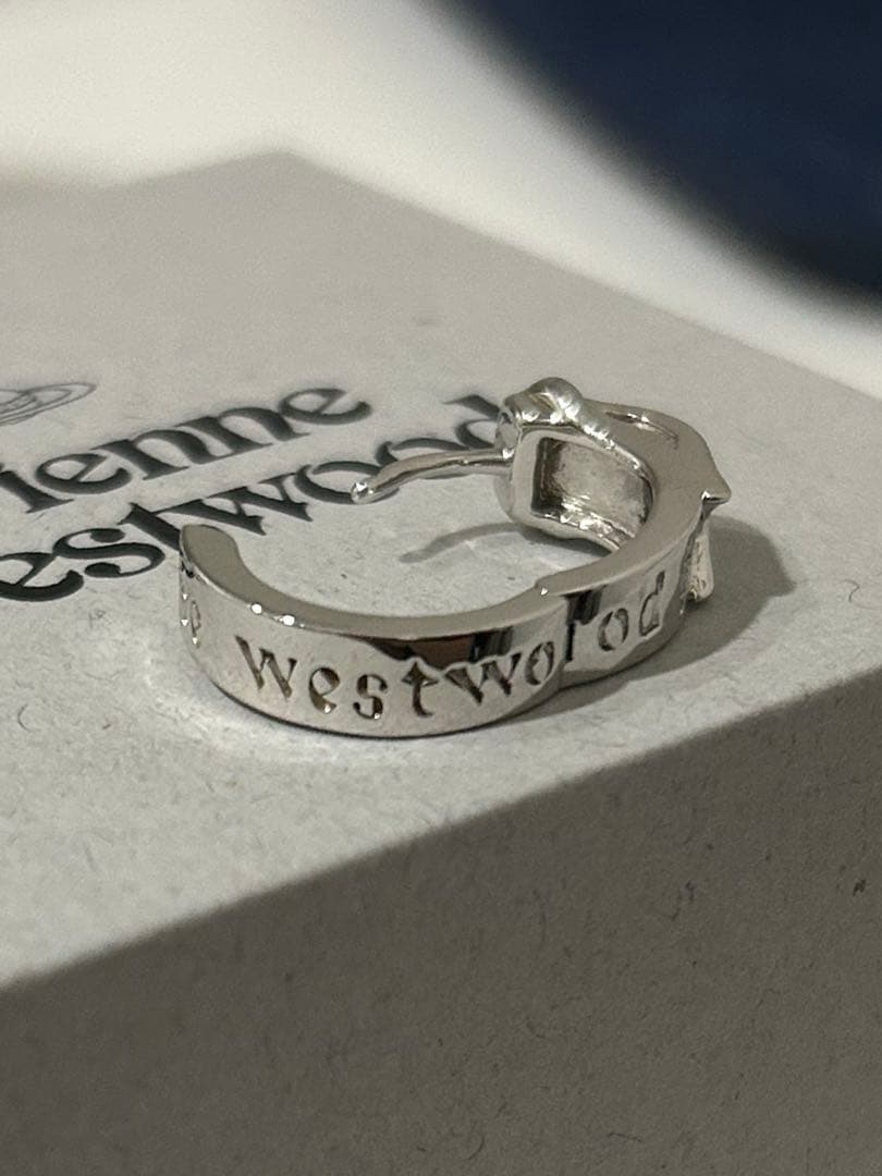 【土日限定値下中‼️】Vivienne Westwood シルバーピアス