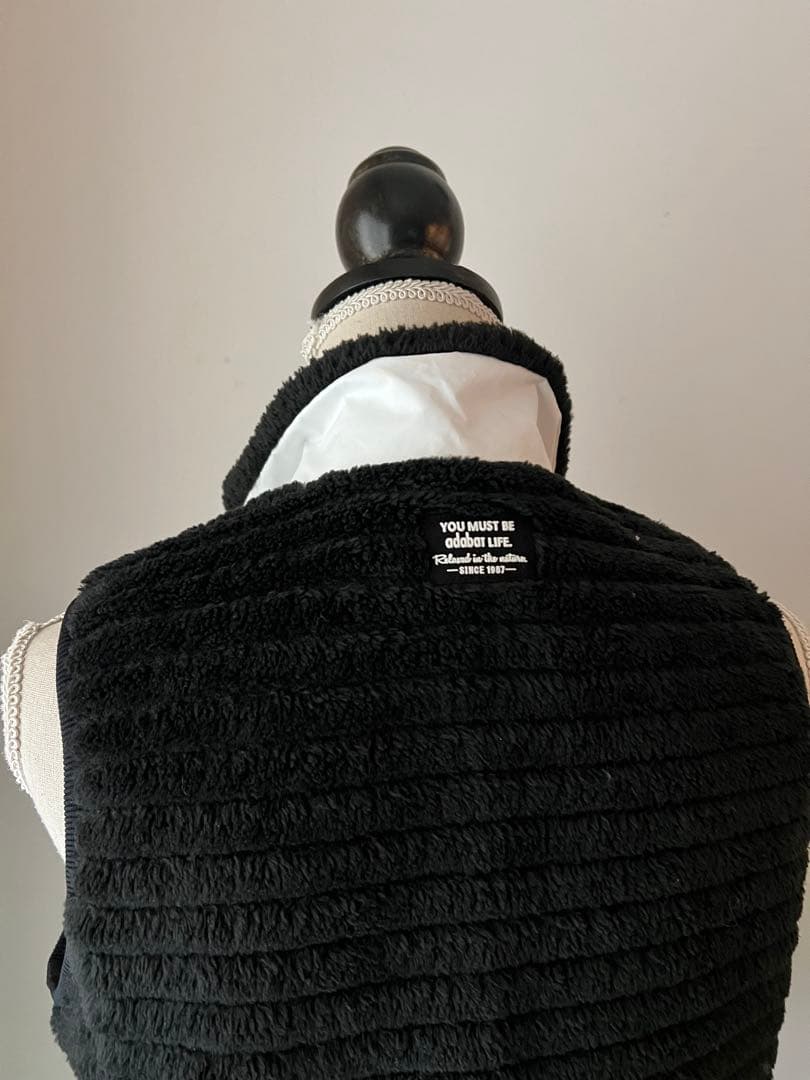 アダバット　モノトーン中綿ボア蓄熱ベスト