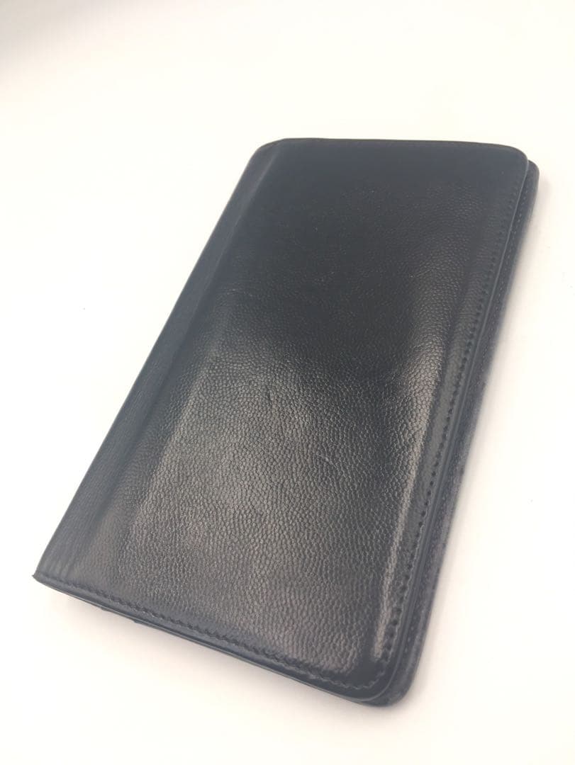 シャネル　CHANEL キャビアスキン　長財布