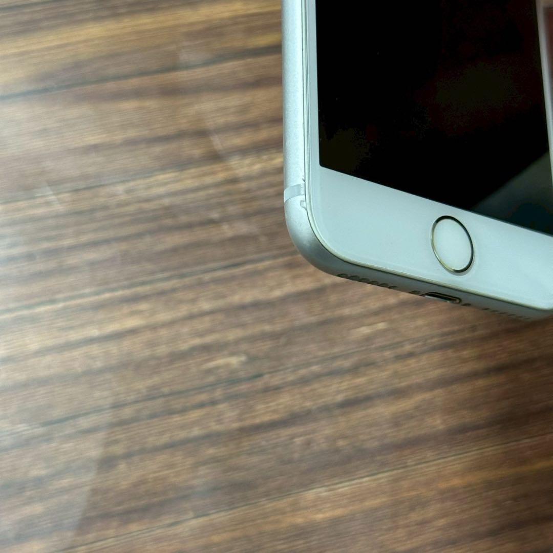 Apple iPhone 8 64GB シルバー