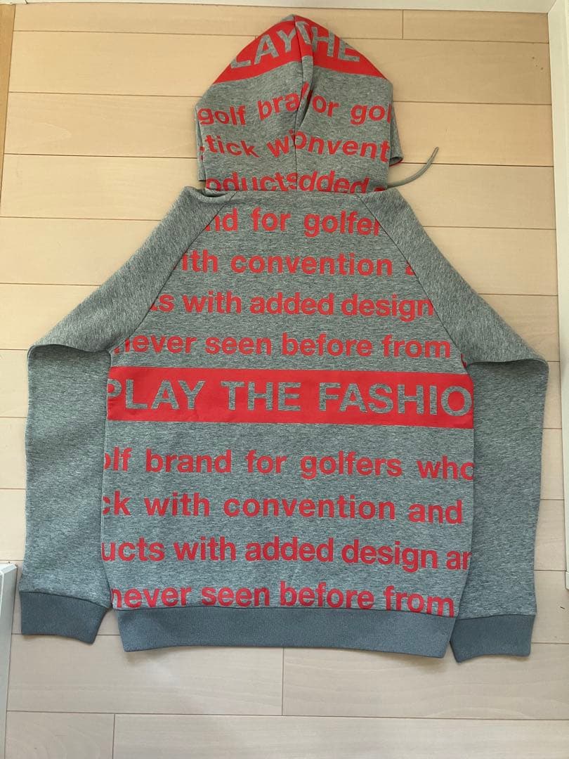 V12 メンズパーカー 新品　Lサイズ