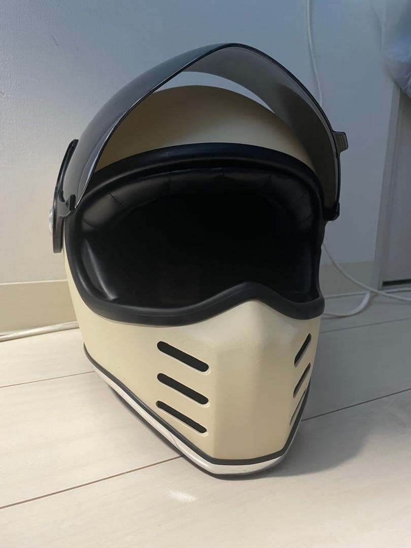 【定価2万】フルフェイスヘルメット　バイク