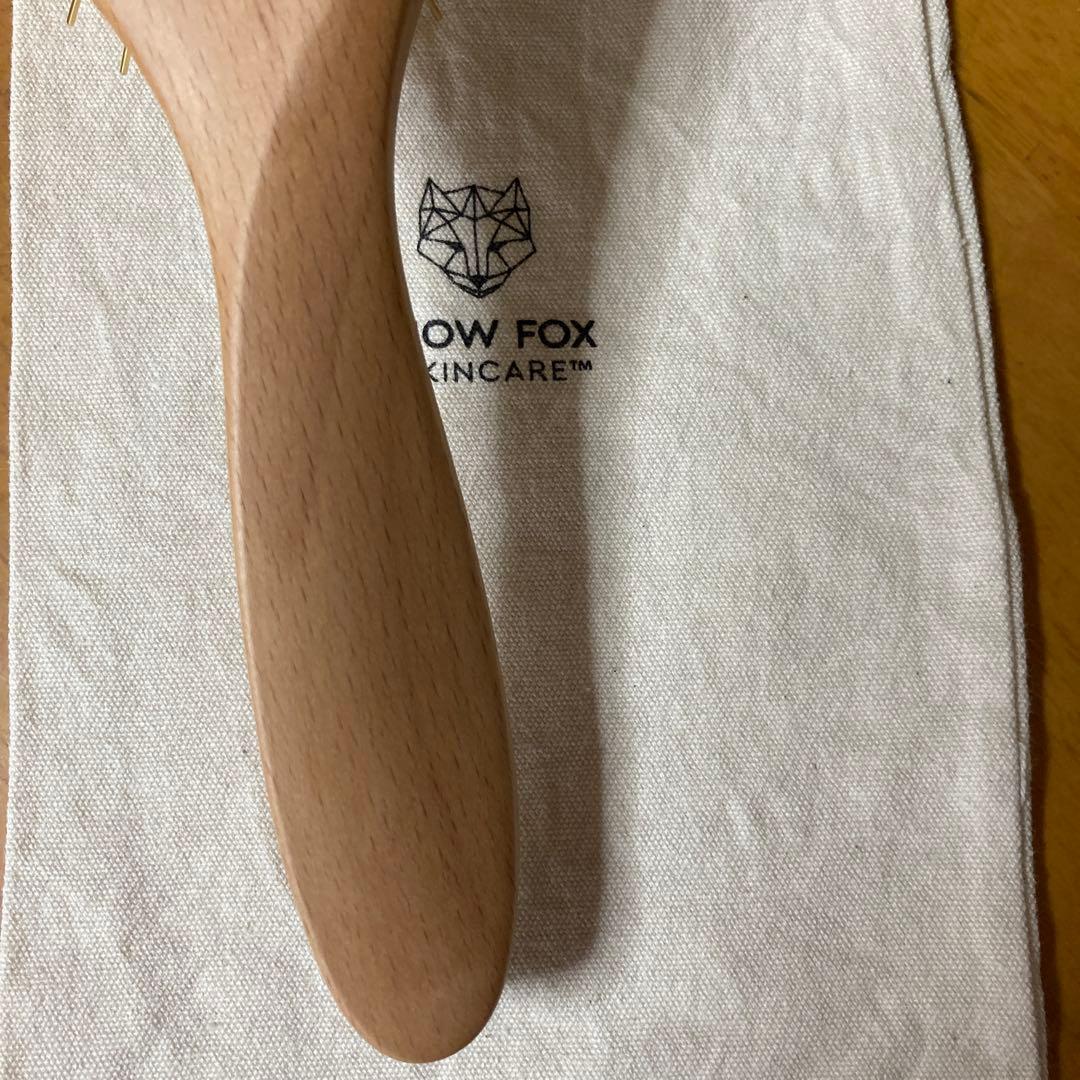  FOX SKINCARE 木製ヘアブラシ 収納袋付き