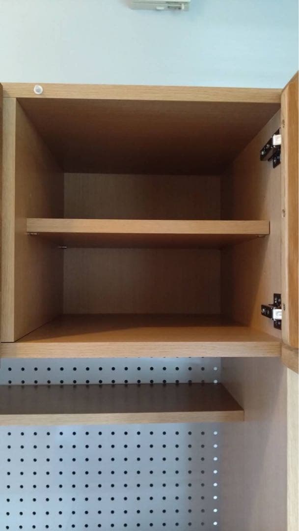 【きろ】unicoウニコ　ヒュッテ食器棚