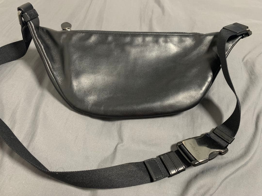COACH 黒 レザーファニーパック