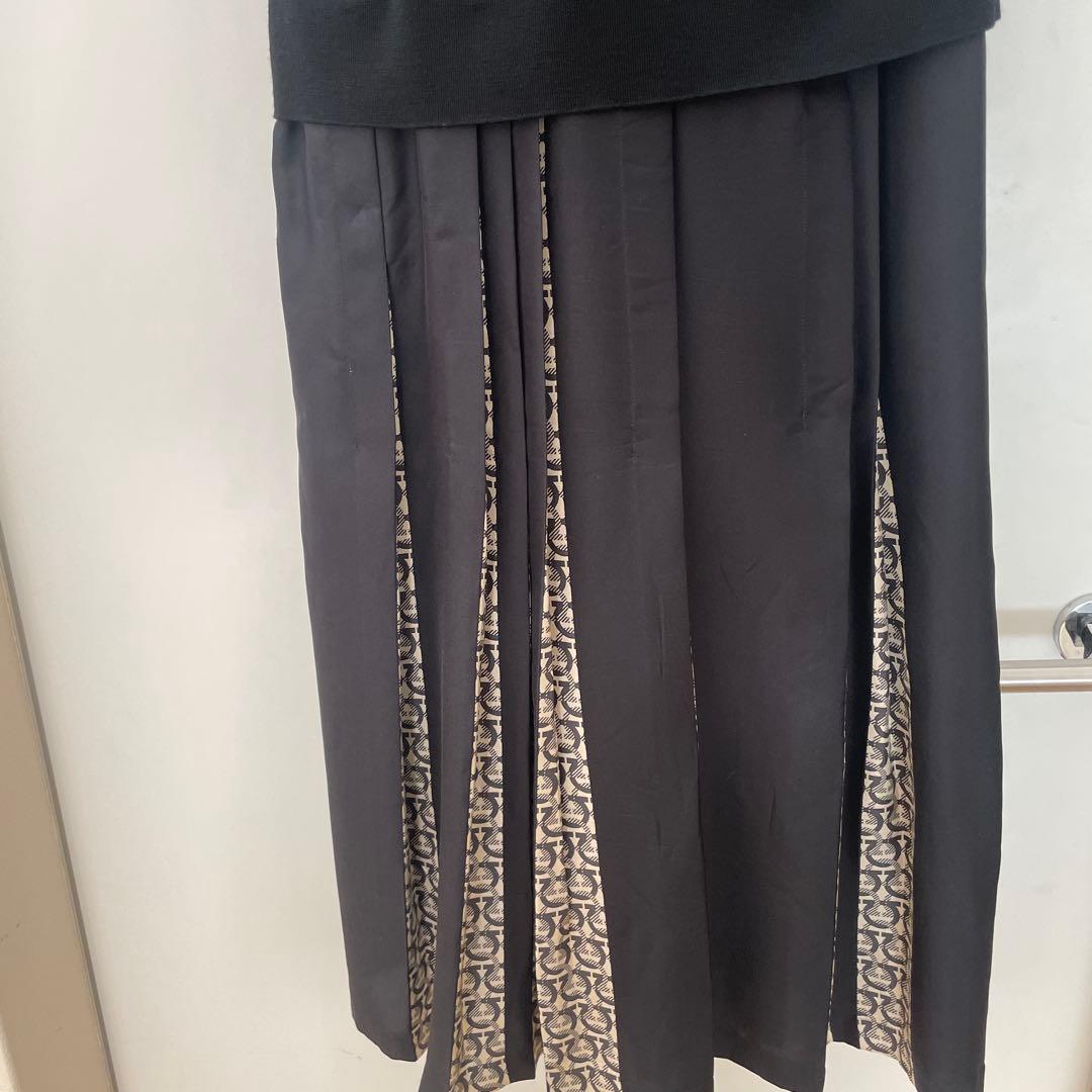 Salvatore Ferragamo ブラック 半袖ワンピース　38