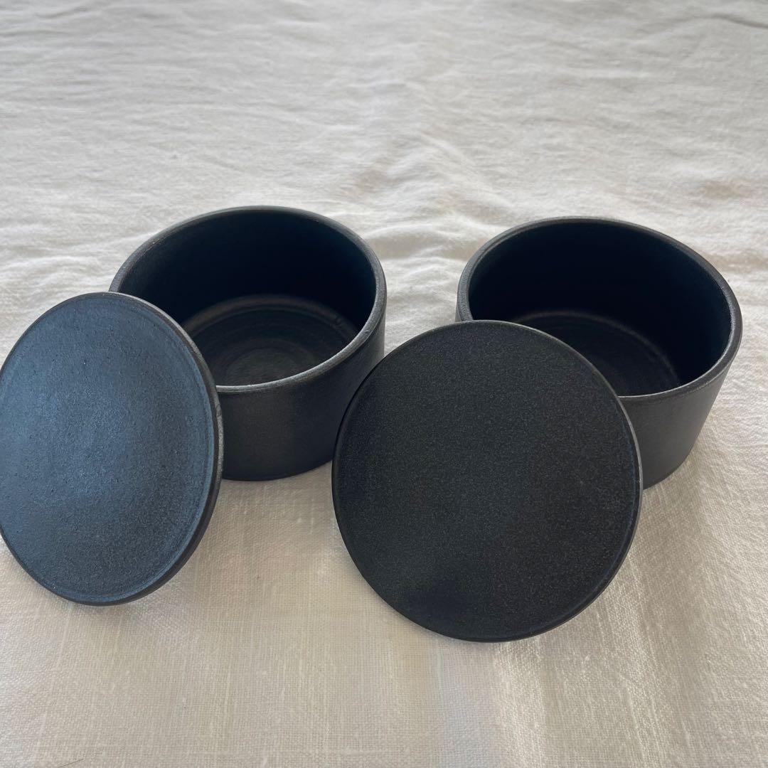 小野俊　黒鉄釉　蓋物　2点セット