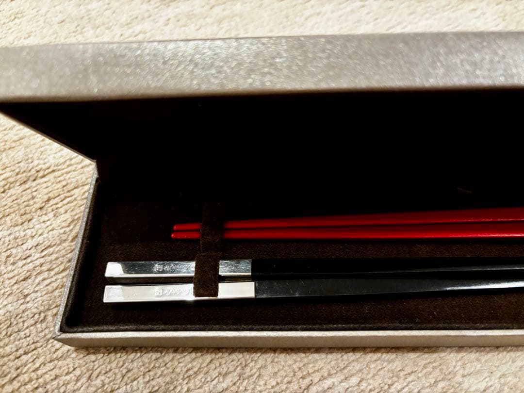 未使用！Christofle箸2膳セット、赤・黒色 - メルカリ