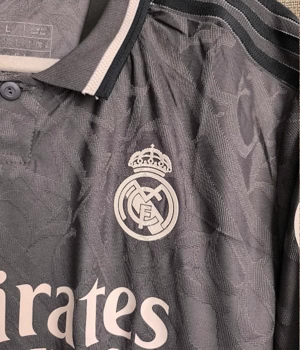 24-25 レアル・マドリード バルベルデ 長袖 ユニフォーム