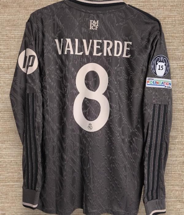 24-25 レアル・マドリード バルベルデ 長袖 ユニフォーム