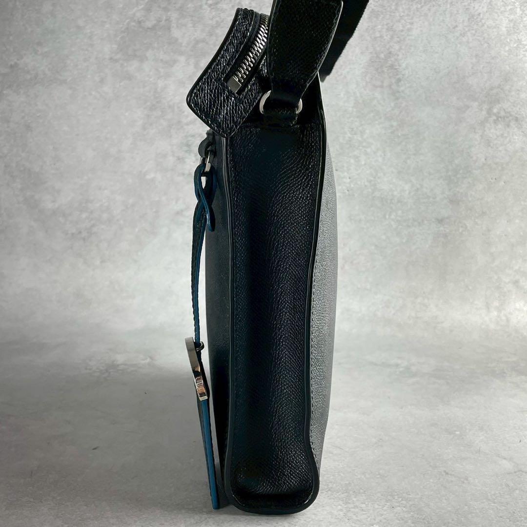 美品 BVLGARI ブルガリ サコッシュ ショルダーバッグ レザー 斜めがけ