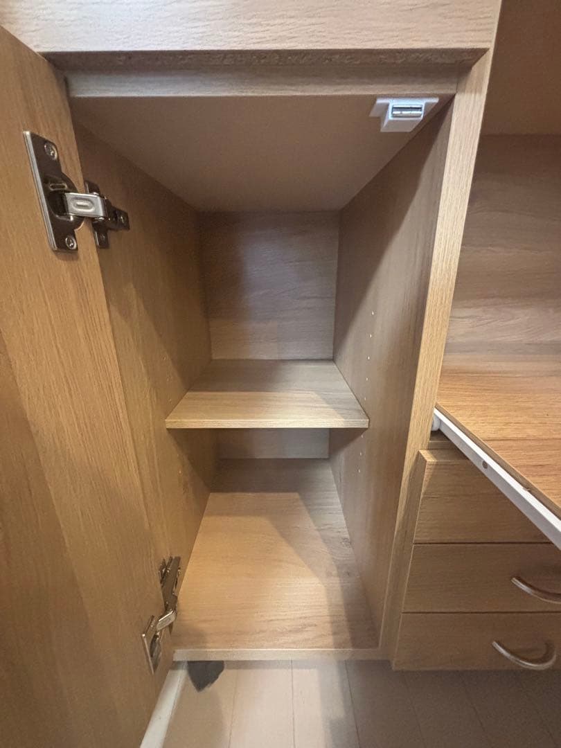 11月取引終了予定】木製キッチンカウンター 購入後2年未満 - 食器棚