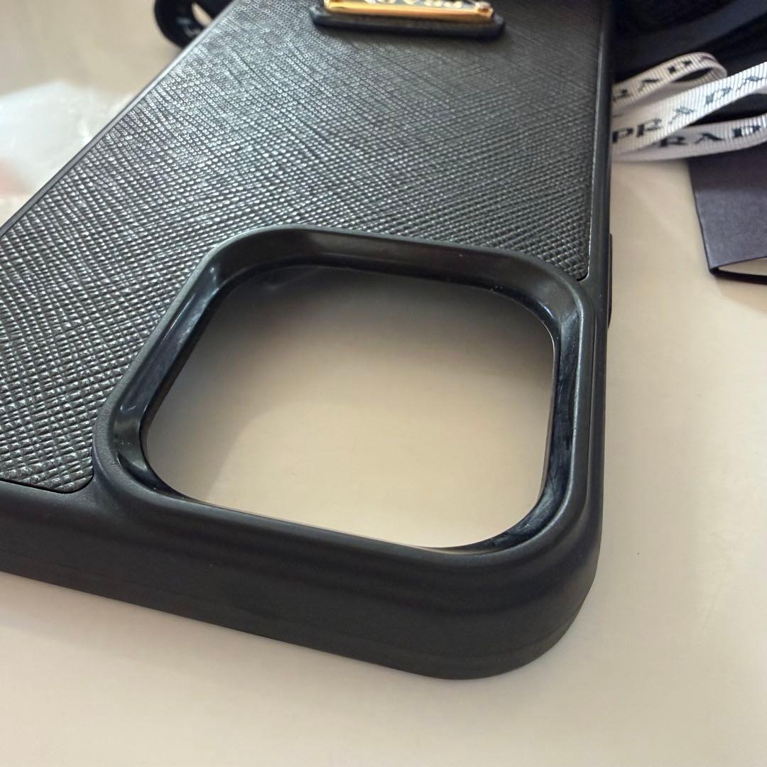 【AYA】PRADA サフィアーノトライアングル iPhone13pro