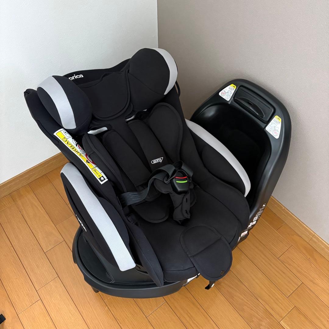 Aprica フラディアプラス　ブラック 車用チャイルドシート