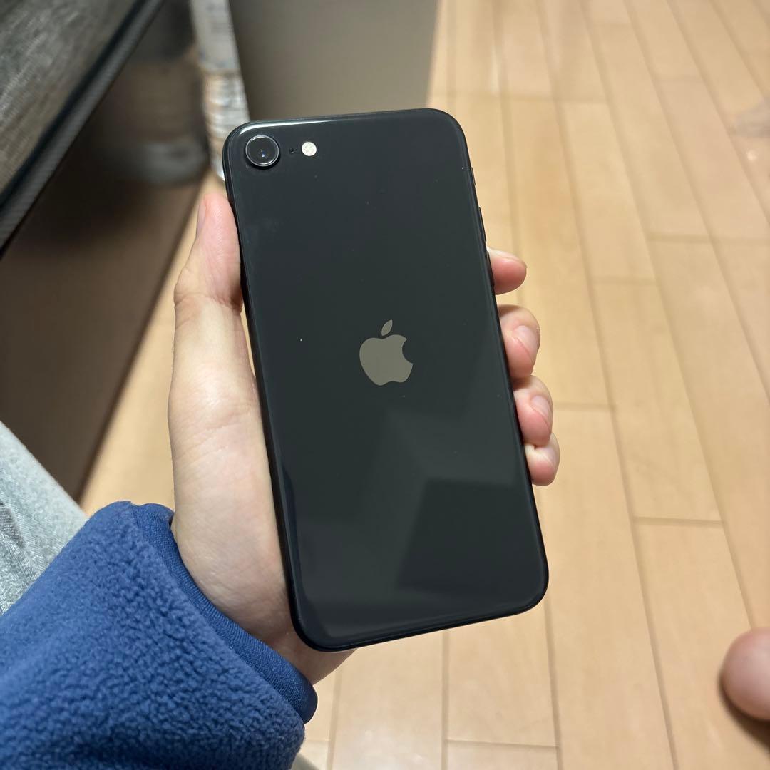 本体傷なし　iPhone se2 64GB simフリー　ブラック