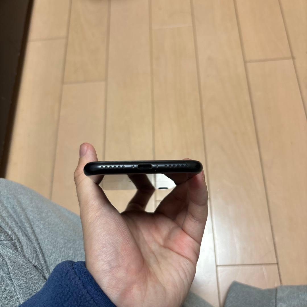 本体傷なし　iPhone se2 64GB simフリー　ブラック