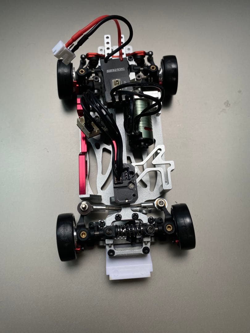 ミニッツボディ搭載可能なラジコン