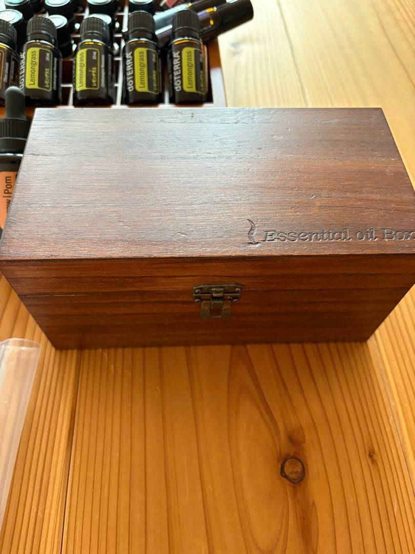 ドテラ DOTERRA エッセンシャルオイル ディヒューザー ロールオンの