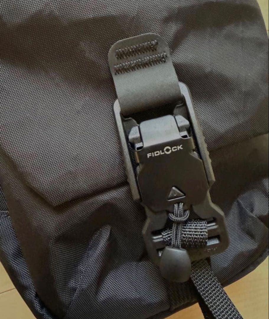 バッグ AER Street Sling x-pac