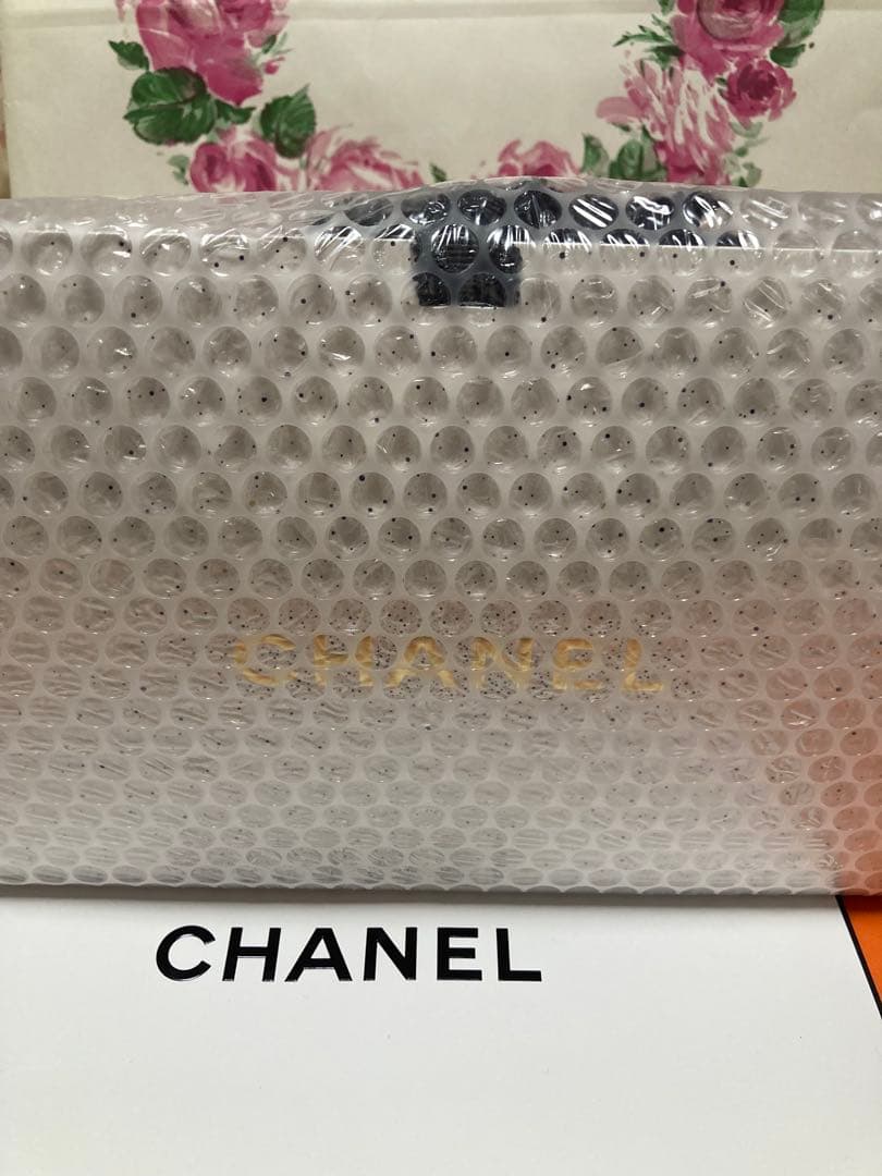 新品未使用 】シャネルクリスマスコフ2025アイシャドウ&マスカラ セット！