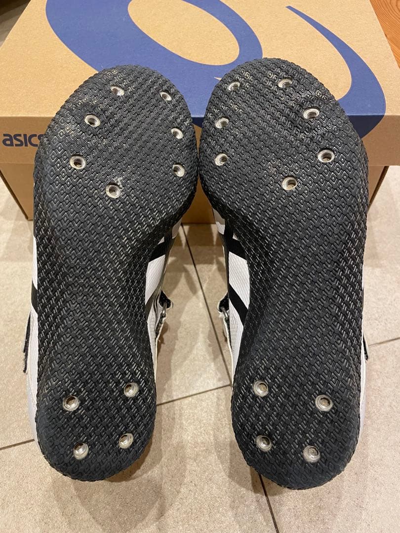 ［美品］高跳び用　スパイクシューズ　24.5