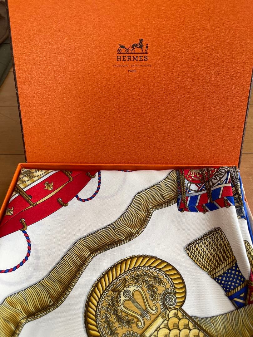 HERMESエルメス カレ90 LES TAMBOURS(タンブールの太鼓)