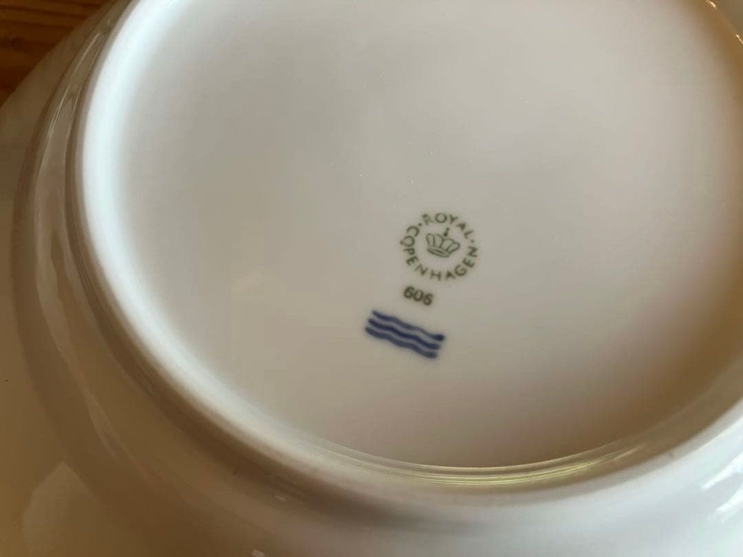 ロイヤルコペンハーゲン　ホワイトフルーテッド　　23.5ディーププレート×5