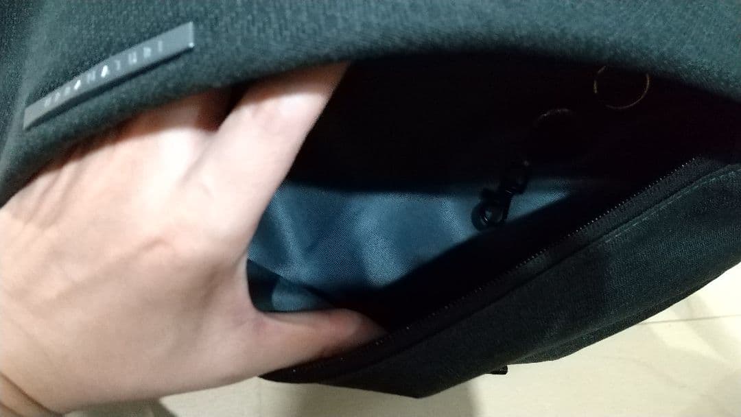 NIID ボディバッグ R0+ PRO Sling Bag オリガミチャコール