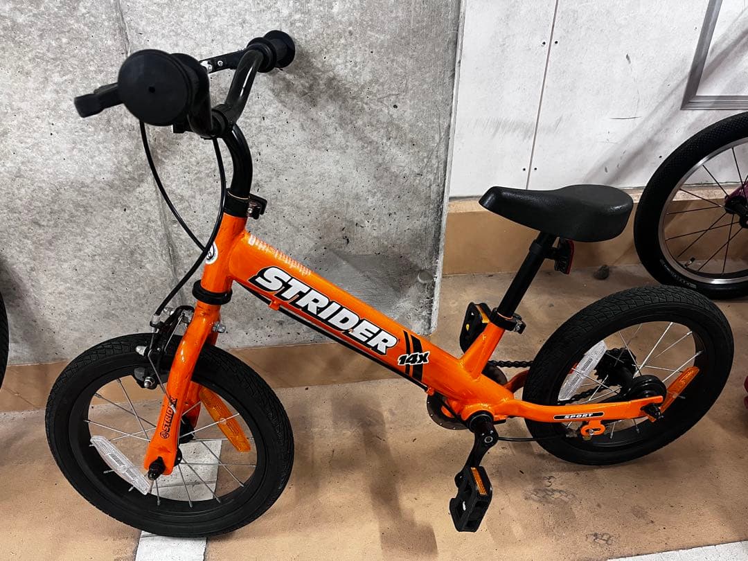 STRIDER ランニングバイク・ペダルバイク14x