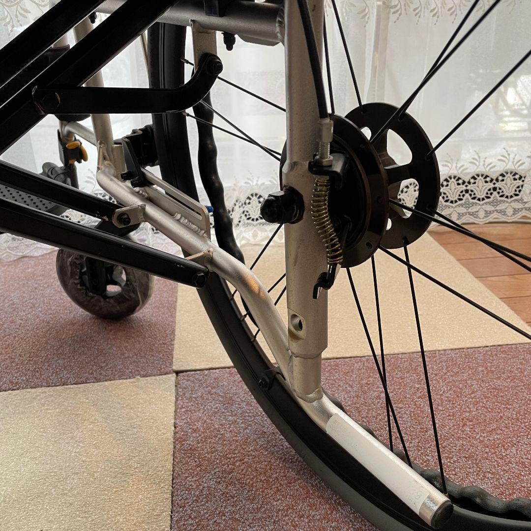 ♿️自走式 軽量スリム 車椅子 (身体を優く包む立体構造)新品低反発クッション