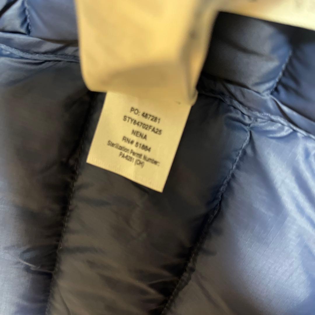 極美品】Patagonia ダウンセーターフーディ FA25 ネイビー