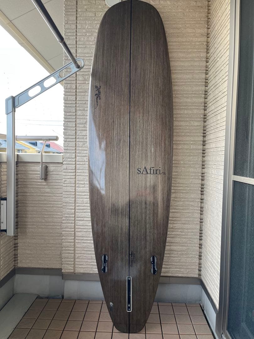 【愛知県】sAfiri ミッドレングスサーフボード 木目調 7フィート