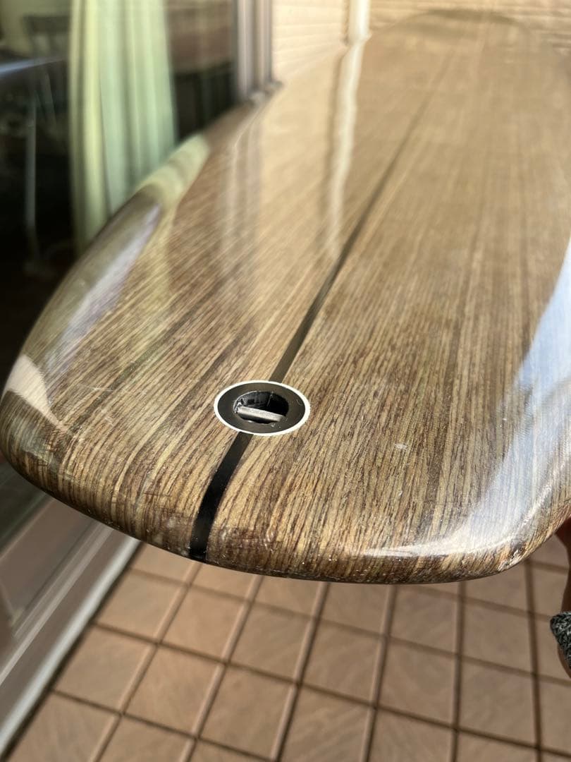 【愛知県】sAfiri ミッドレングスサーフボード 木目調 7フィート