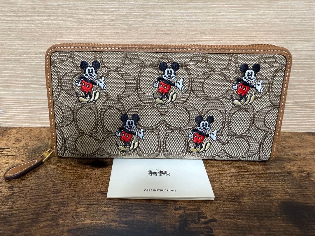 COACH コーチ ミッキーマウス 長財布 シグネチャー Disney カード付