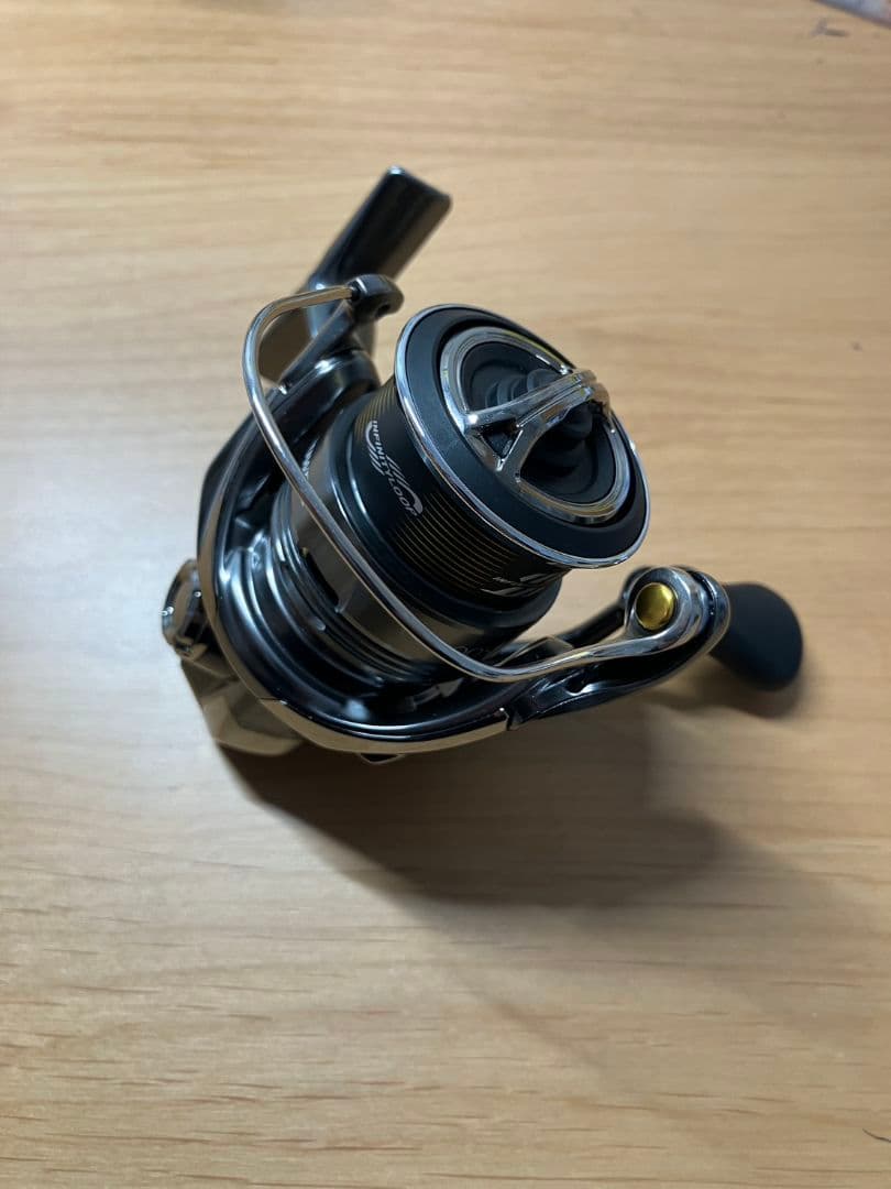 SHIMANO 24TWIN POWER C2000S スピニングリール