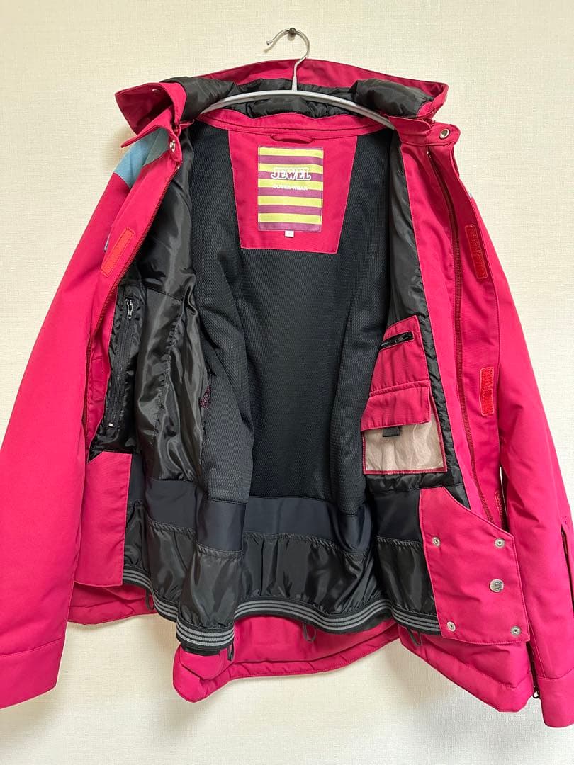 【新品】ジュエル　レディースウェア　ウェア　スノーウェア　Mサイズ