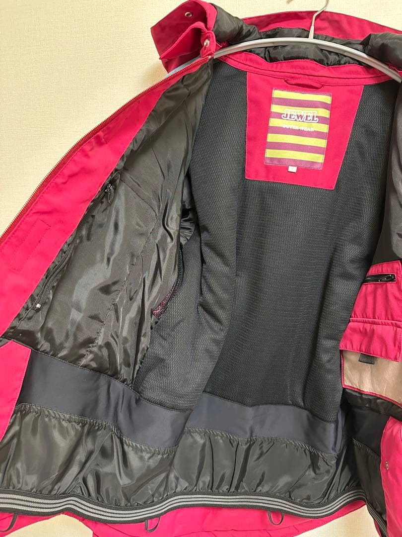 【新品】ジュエル　レディースウェア　ウェア　スノーウェア　Mサイズ