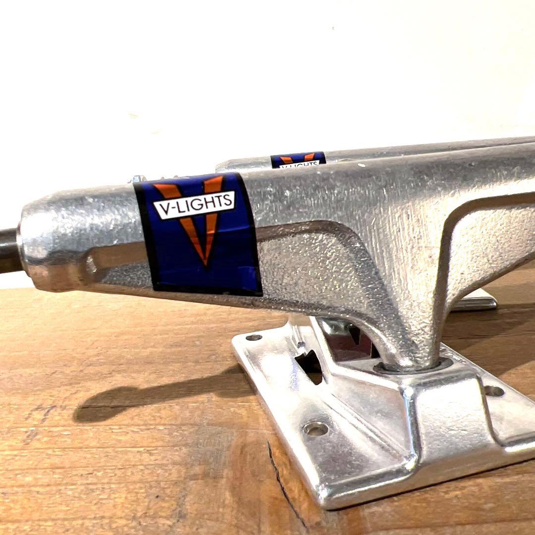 新品VENTURE V-Lights 5.2 LOW スケートボード トラック