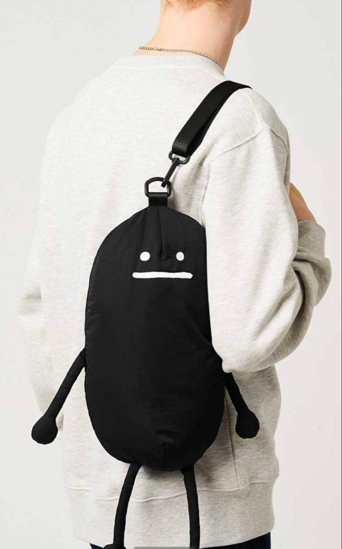 グラニフ　ビューティフルシャドウ　ぬいぐるみバッグ