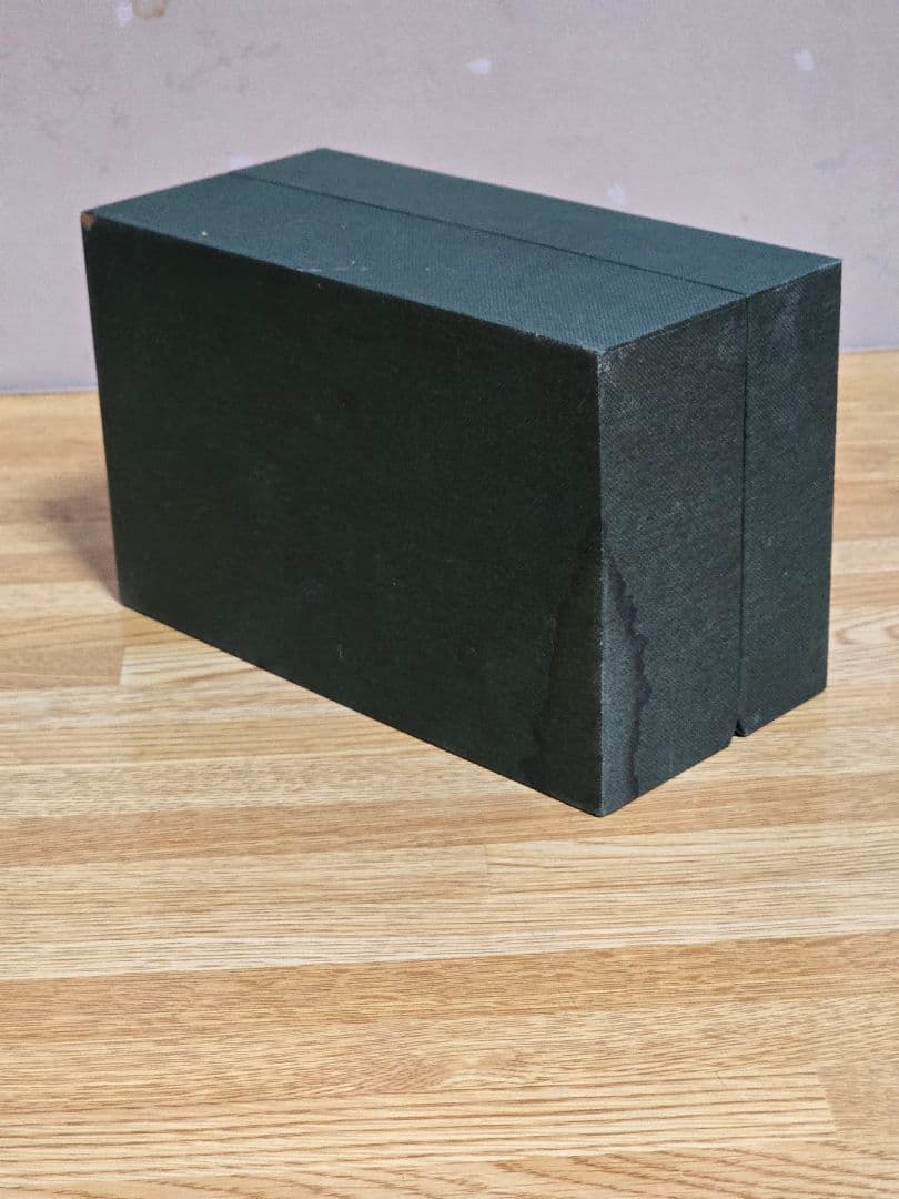 #1589 クリスタルガラス 五輪塔 置物 勢王菩薩