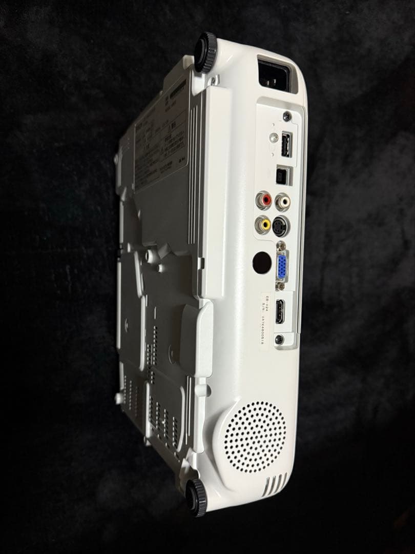Epson EB-W28 プロジェクター 本体