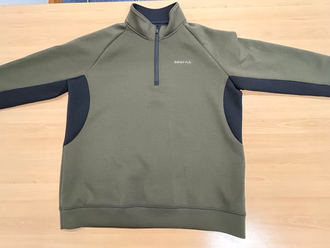 briefingゴルフ　3Dロゴハーフジップ スウェット　カーキ