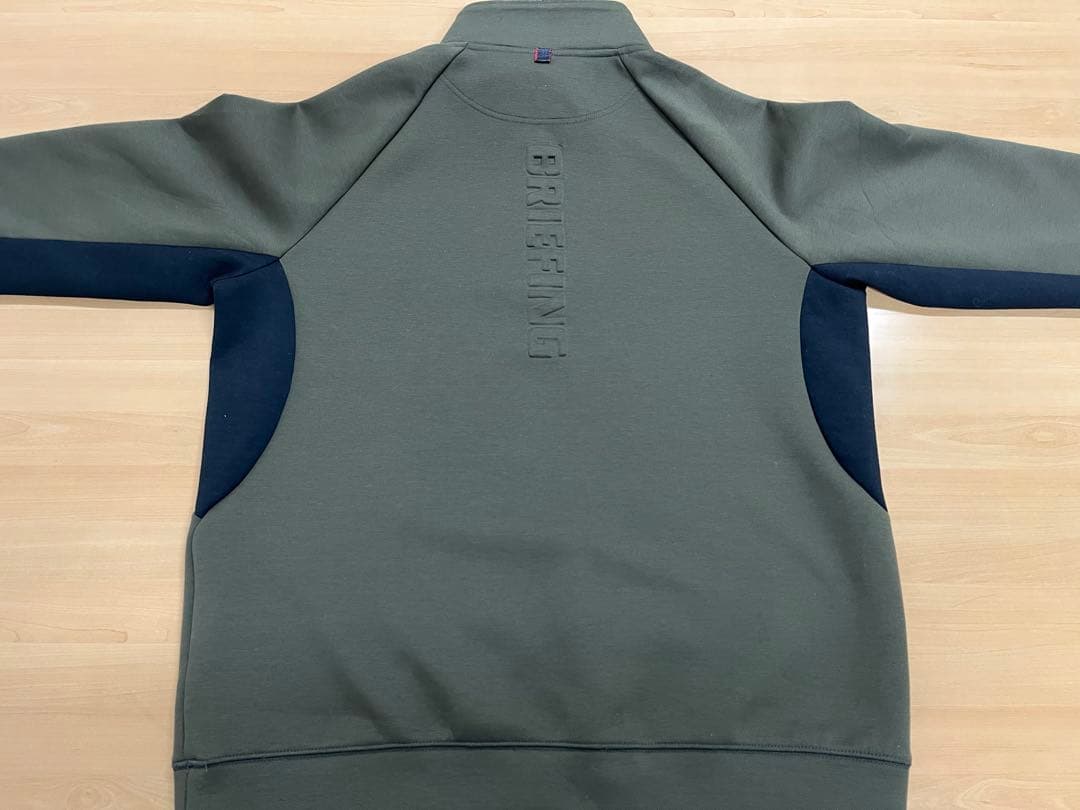 briefingゴルフ　3Dロゴハーフジップ スウェット　カーキ