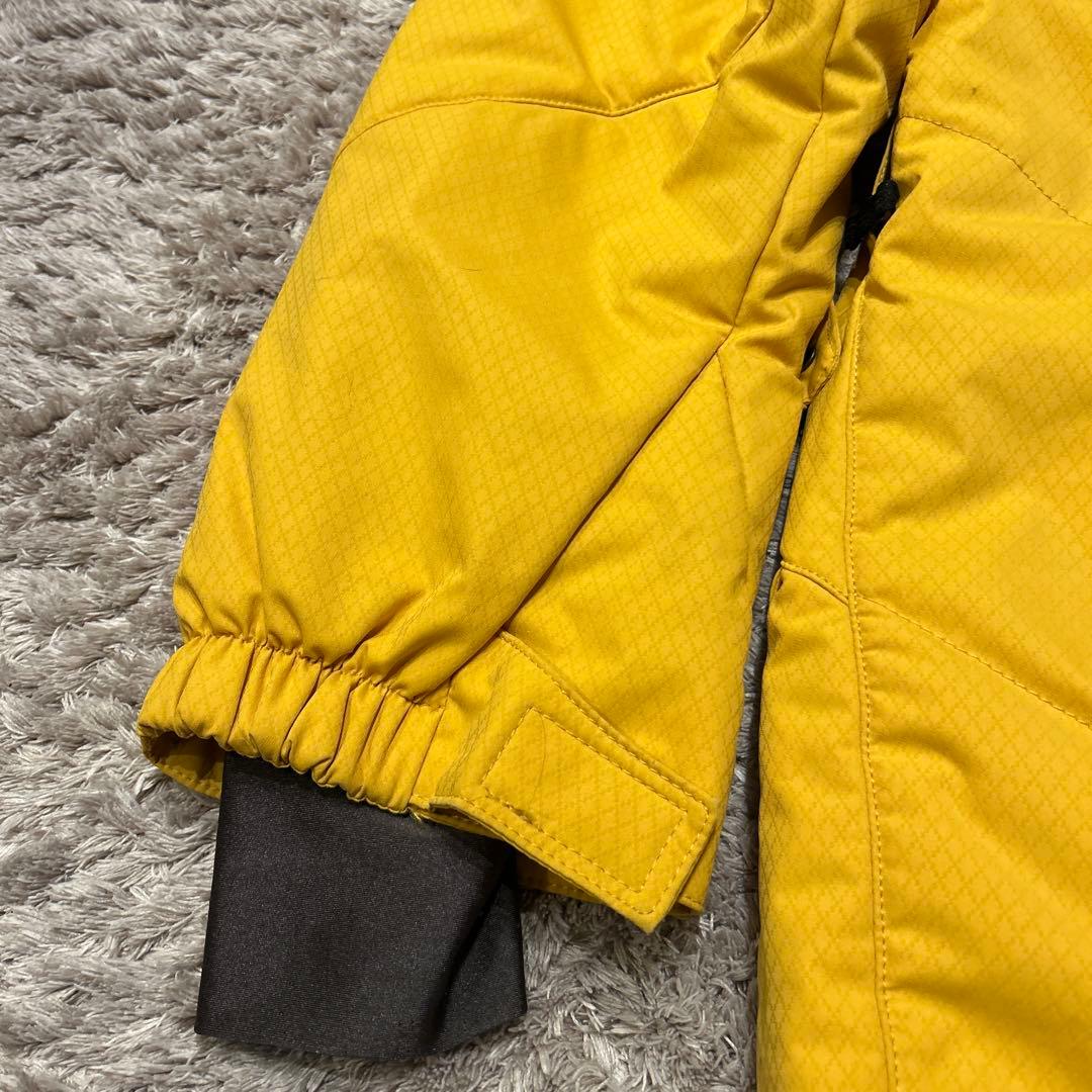 241 スノーボードウェア